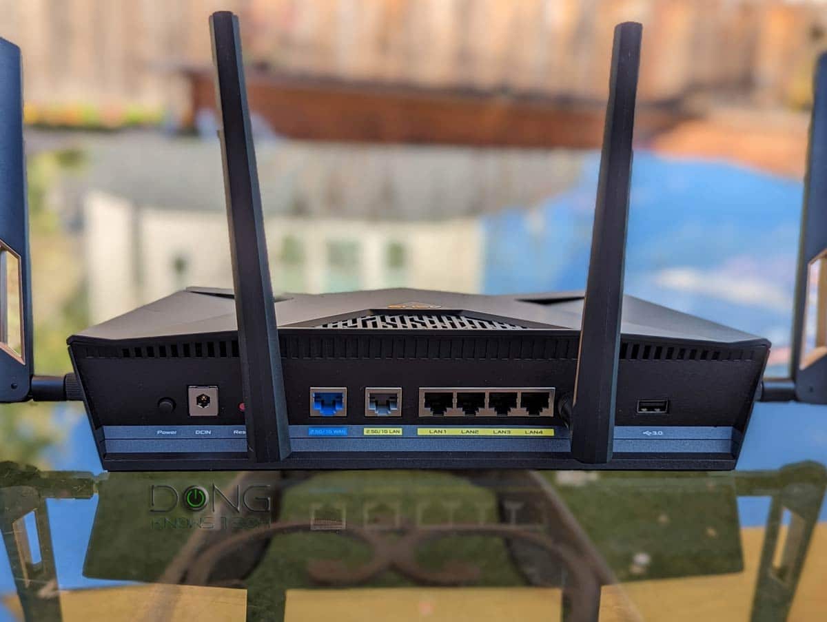 Asus RT-AX88U Pro Wi-Fi 6 Router Review (vs. RT-AX88U): Saving the Best for Last 4 Asus RT-AX88U Pro Ports 1