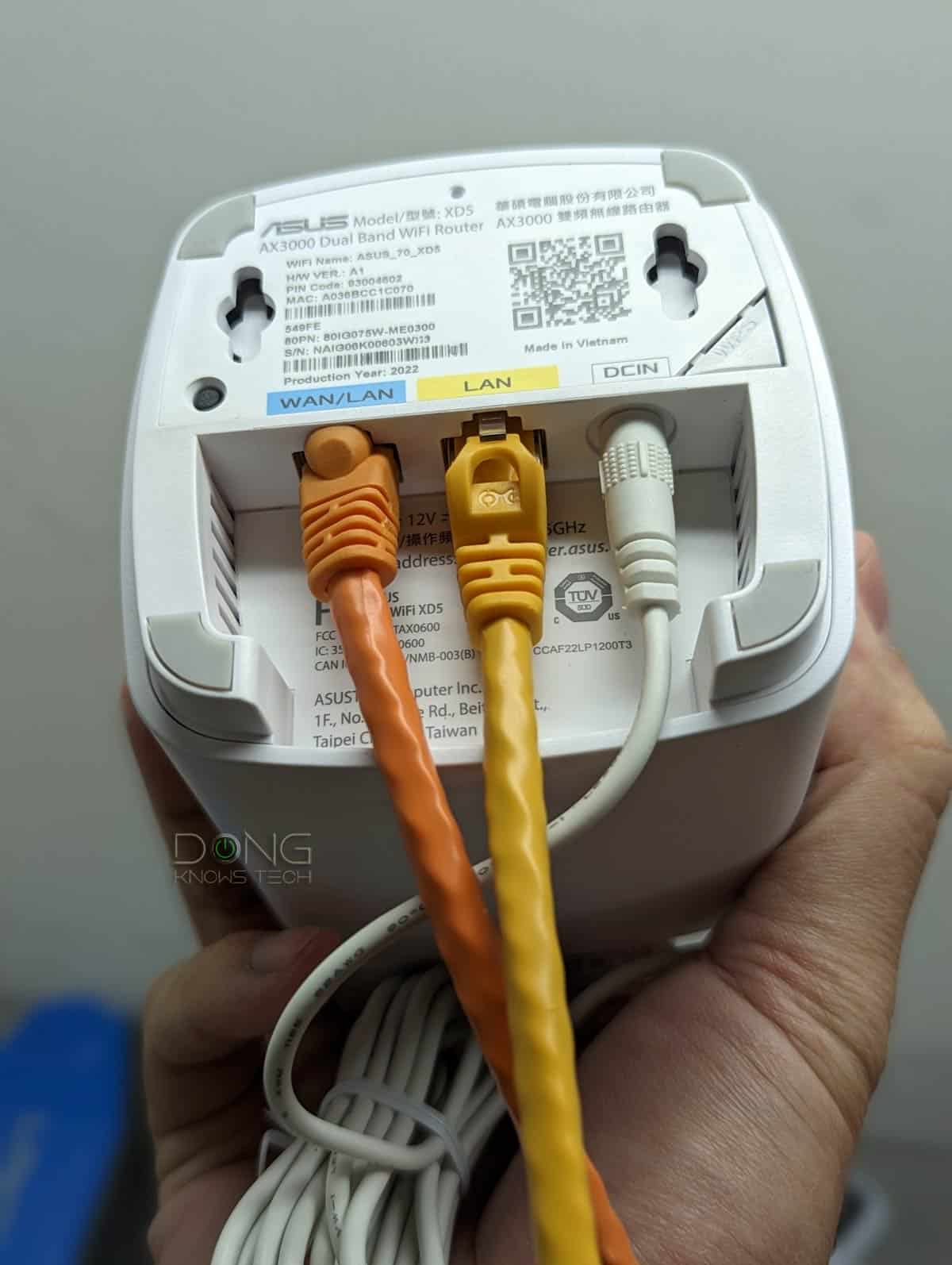 Asus ZenWifi XD5 Review (vs. ZenWifi XD4): A Solid and Improved Mini Mesh 12 Asus ZenWifi XD5 Underside Plugged In