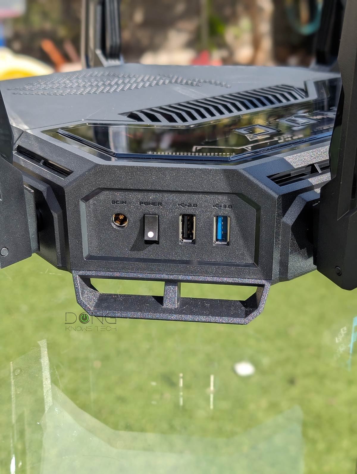 Asus ROG Rapture GT-BE98 Pro Review (vs. Netgear RS700S): An Excellent Next-Gen Top-tier Gaming Router 10 The Asus GT-BE98 Pro has two USB ports, one is USB 3.0