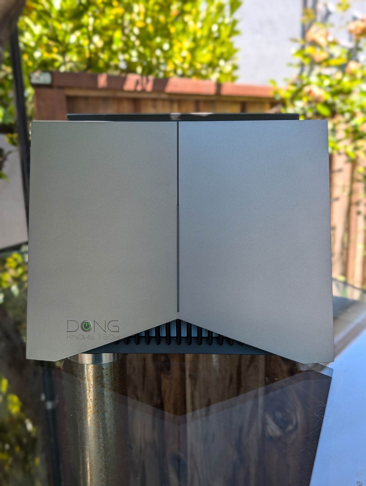 TP-Link Archer GE800 Router Review: A Big, Bold and Overall Excellent Wi-Fi 7 Gaming Machine 5 TP-Link Archer GE800 Side