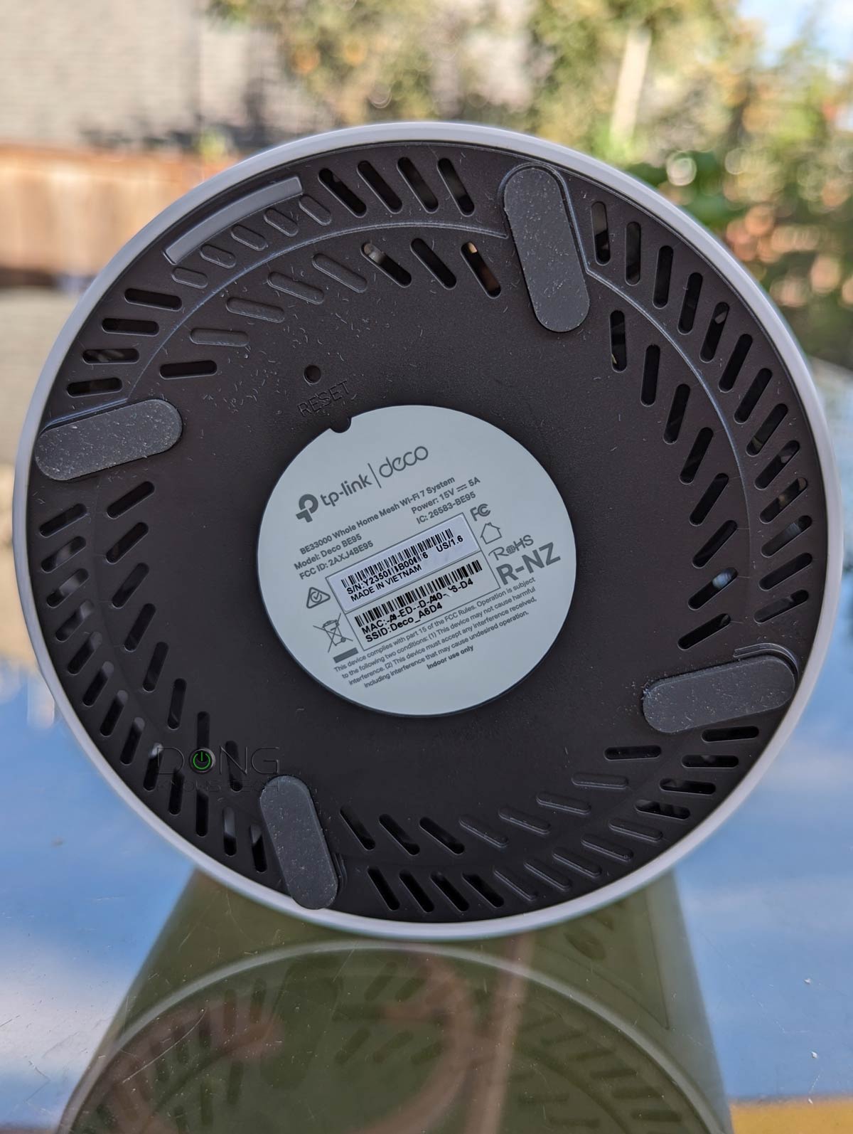 TP-Link Deco BE95 BE33000 Mesh Review (vs. Deco BE85): More on Paper, Less in Reality 9 TP-Link Deco BE95 Underside