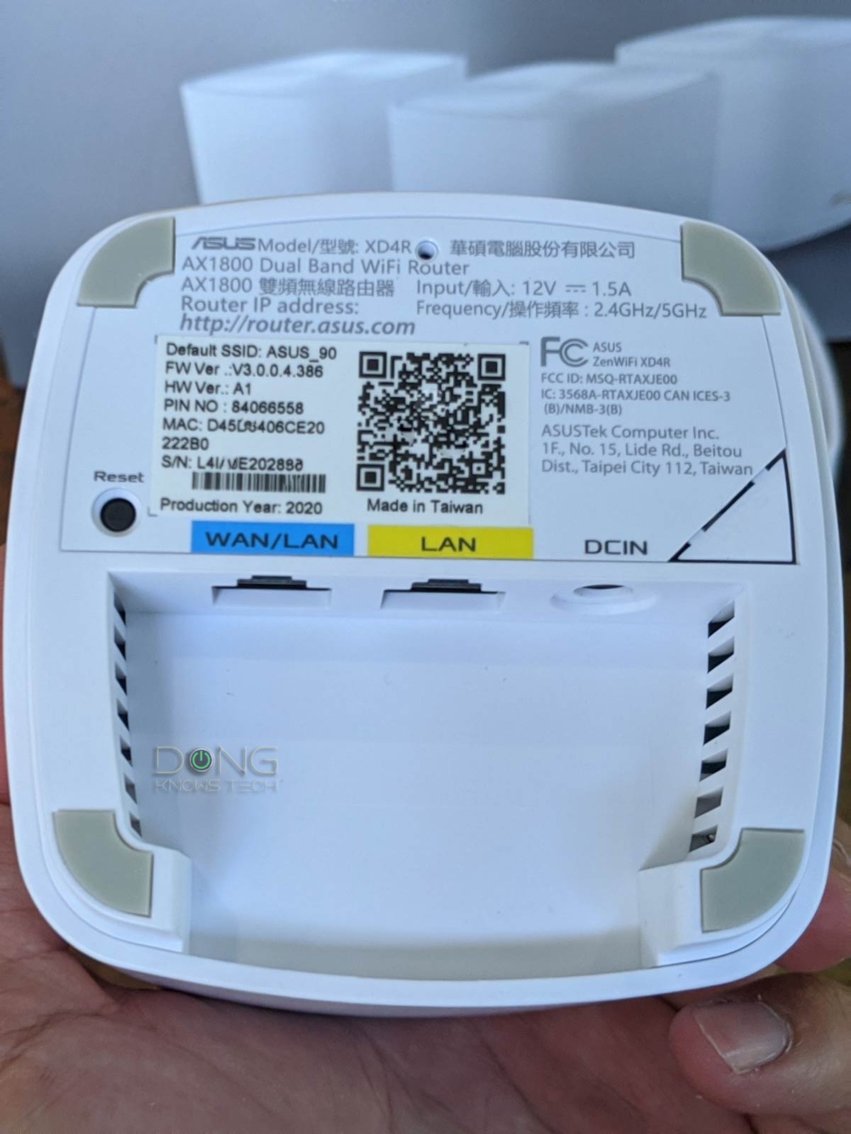 Asus ZenWifi XD5 Review (vs. ZenWifi XD4): A Solid and Improved Mini Mesh 4 ZenWiFi XD4 Router Underside